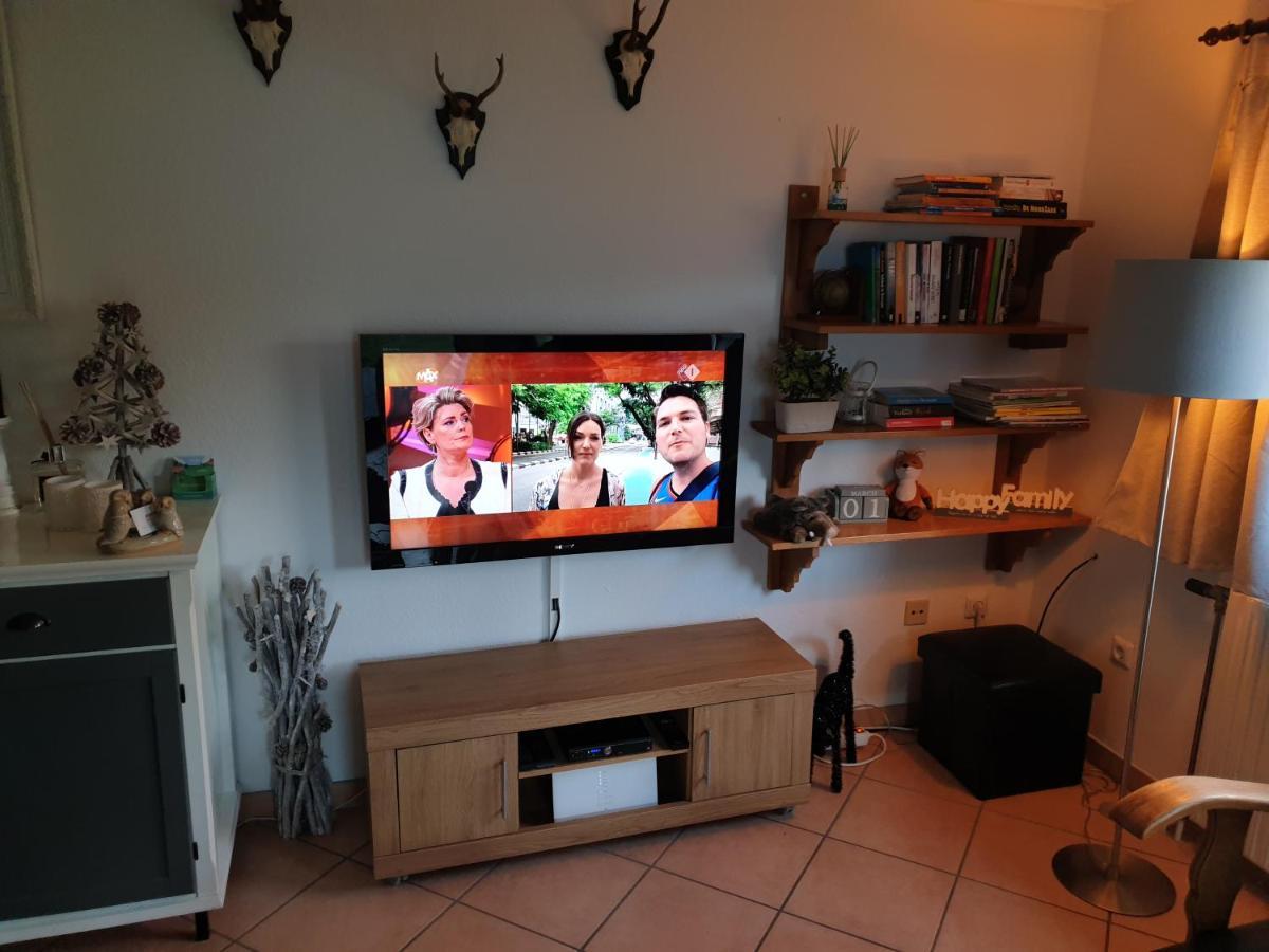 Gemuetlicher Ferienbungalow In Usseln Bei Willingen, Kostenloses Wlan Esterno foto